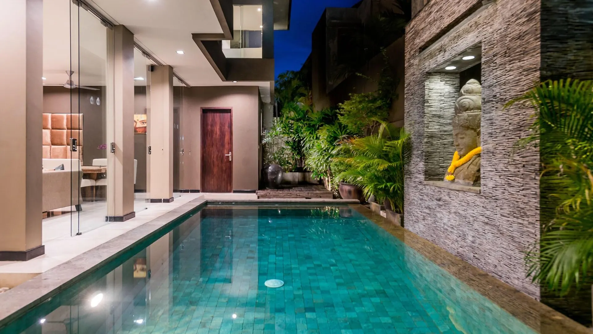 Cicada Luxury Townhouses Hotel Seminyak