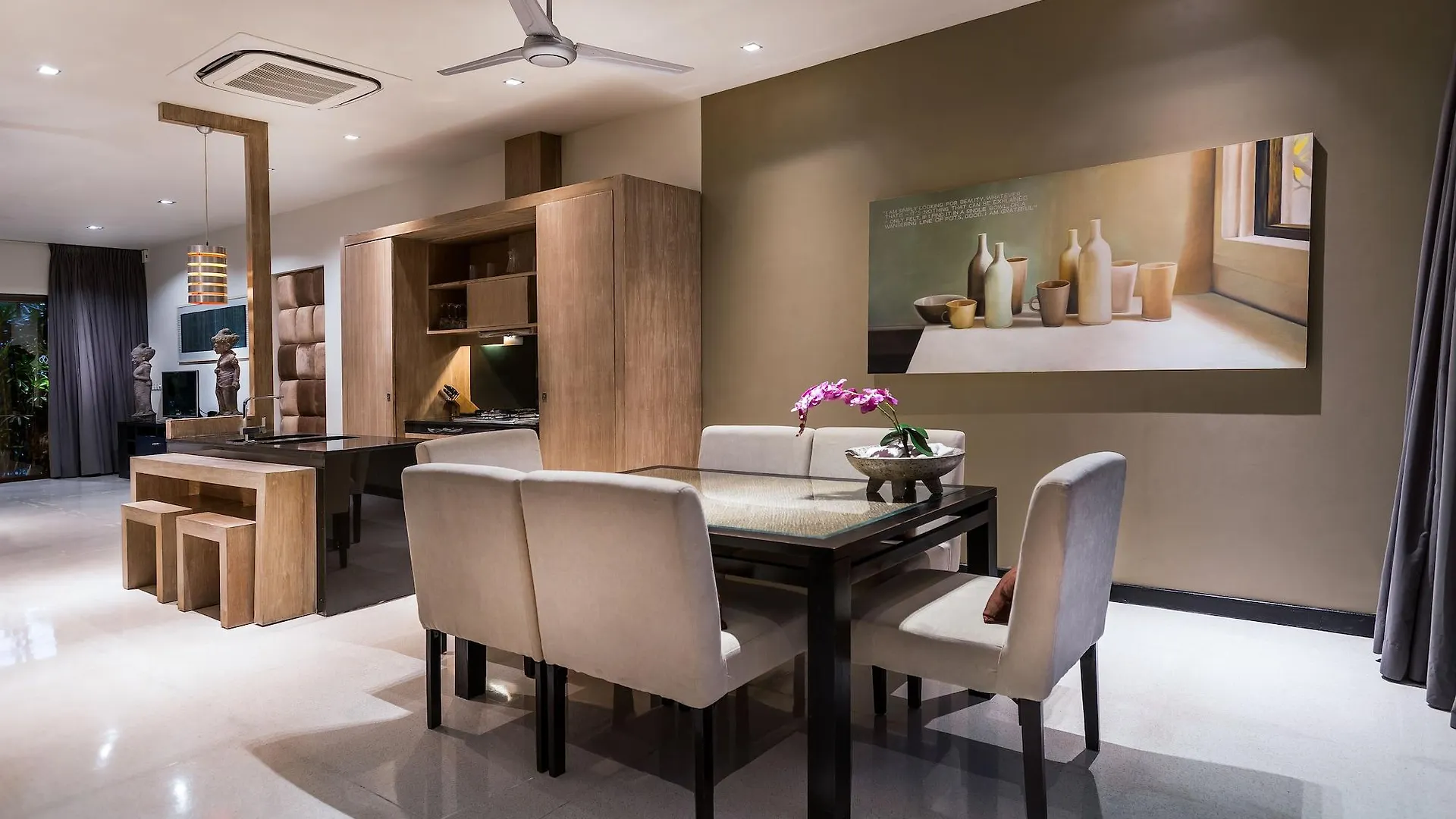 Cicada Luxury Townhouses Hotel Seminyak